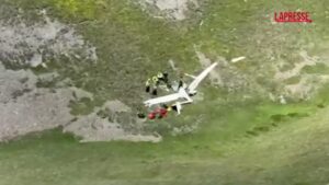 Valle d’Aosta, precipita aliante a Vetan: l’arrivo dei soccorsi