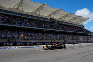 F1, Gp Austin 2025: Verstappen in pole. Dove vedere la corsa oggi in tv, streaming e orari