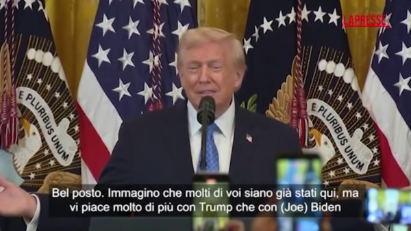 Usa, Donald Trump organizza la festa di Hanukkah alla Casa Bianca